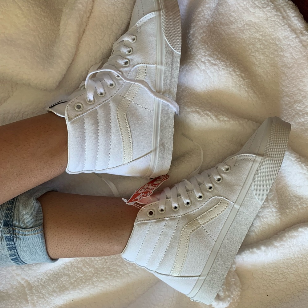 Vans Sk8-Hi Shoes (True White) SIZE: 8.5